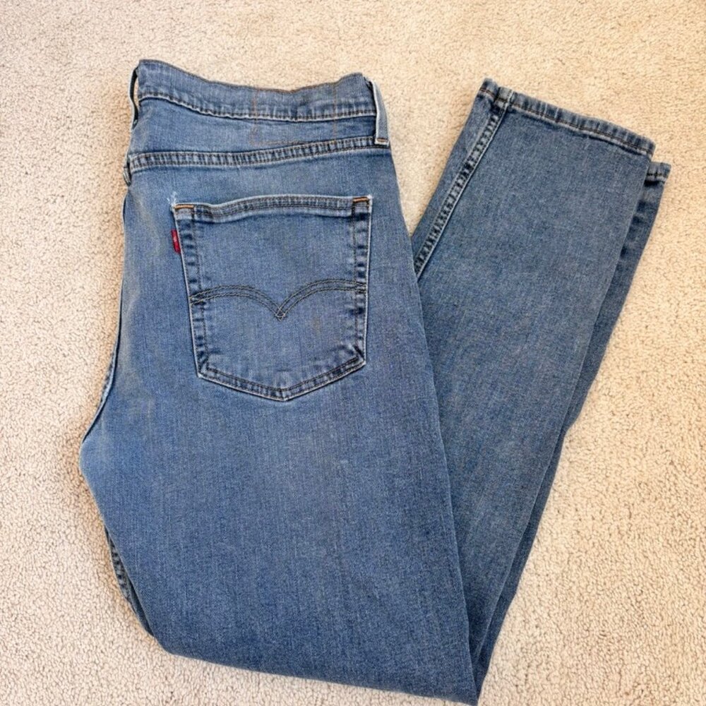 Donating Soon! Levis 512™ Slim Taper Fit Men's Jeans SZ 36x32